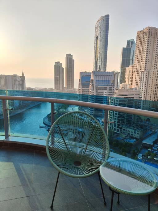 Apartment Waterfront Marina View Amazing Location 2 Bed